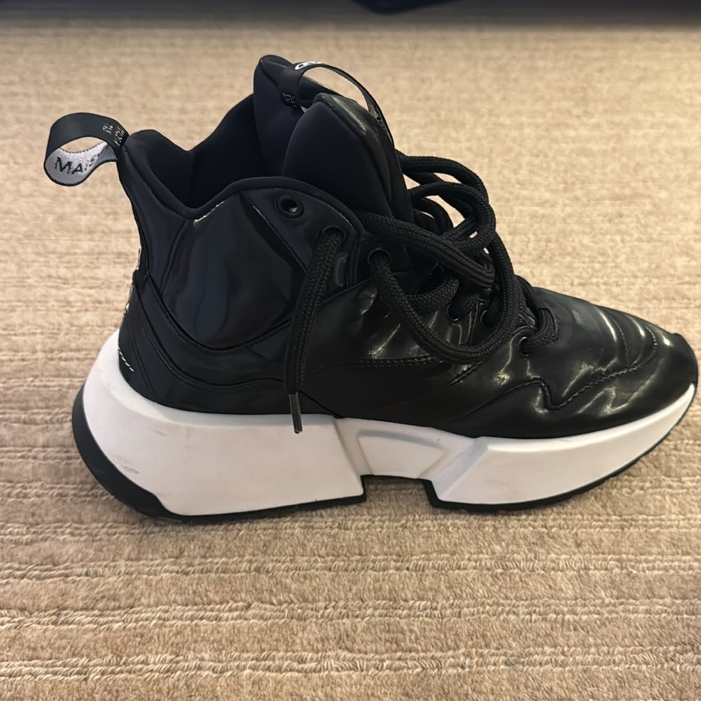 Maison Margiela warerproof sheakers in black color. Size:39 - Picture 6 of 13